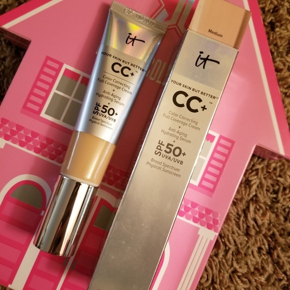 it cosmetics Other - 🆕️IT, CC+ Foundation in Medium